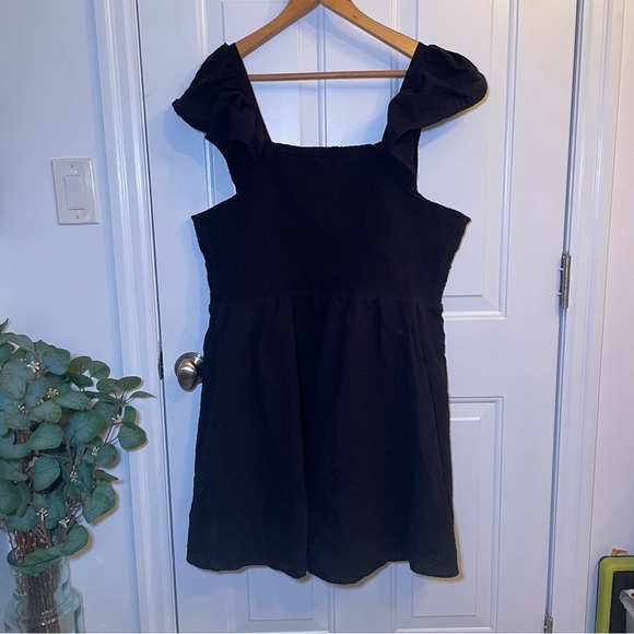 Old Navy Black Smocked Square-Neck Mini Dress - Picture 8 of 10